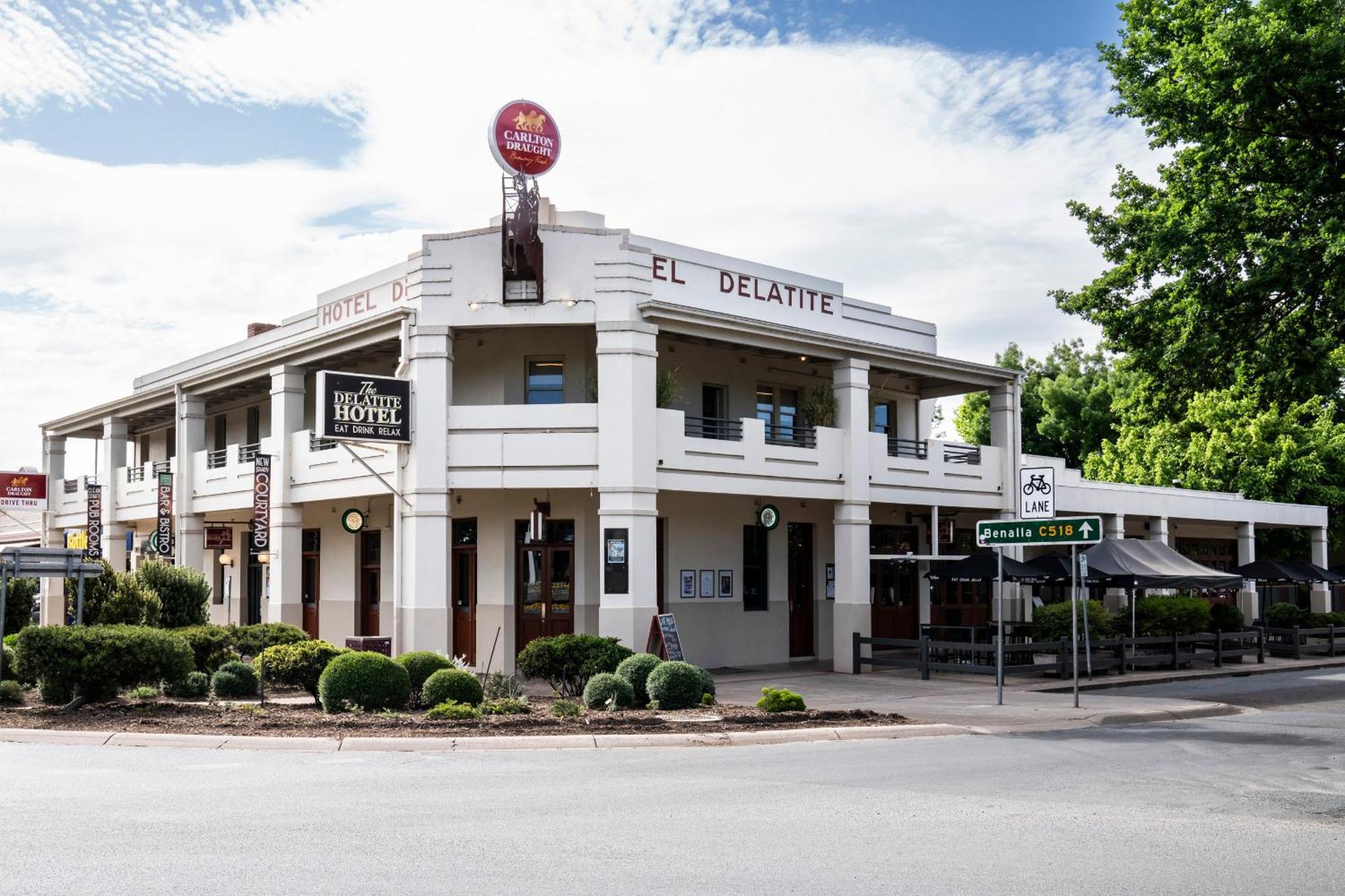 Delatite Hotel Mansfield Extérieur photo