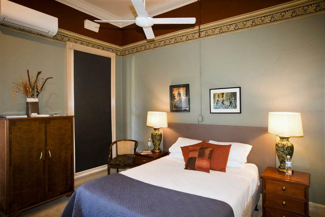 Delatite Hotel Mansfield Extérieur photo